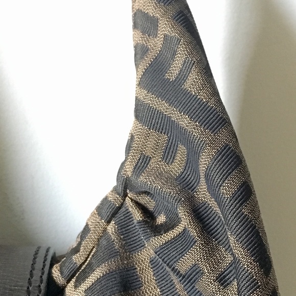 Fendi Shoulder Bag with Leather Belt Buckle - Picture 4 of 7